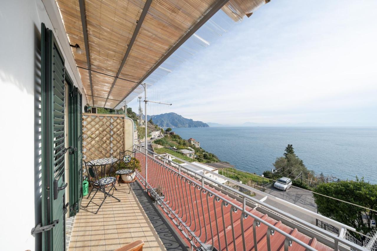 Dachi Holiday House Амалфи Екстериор снимка